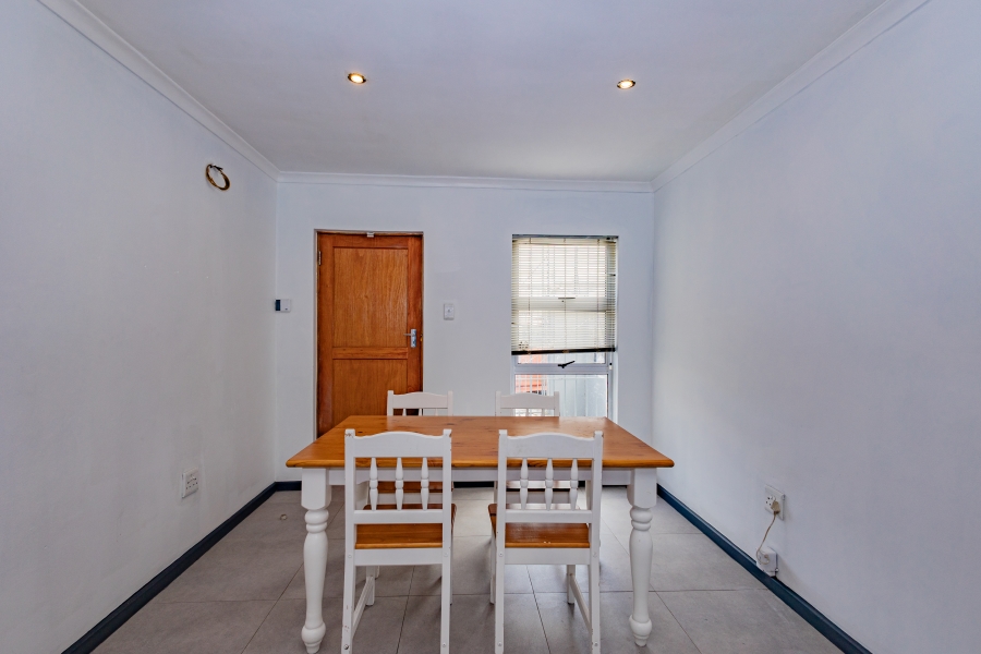 5 Bedroom Property for Sale in Vasco Estate Western Cape